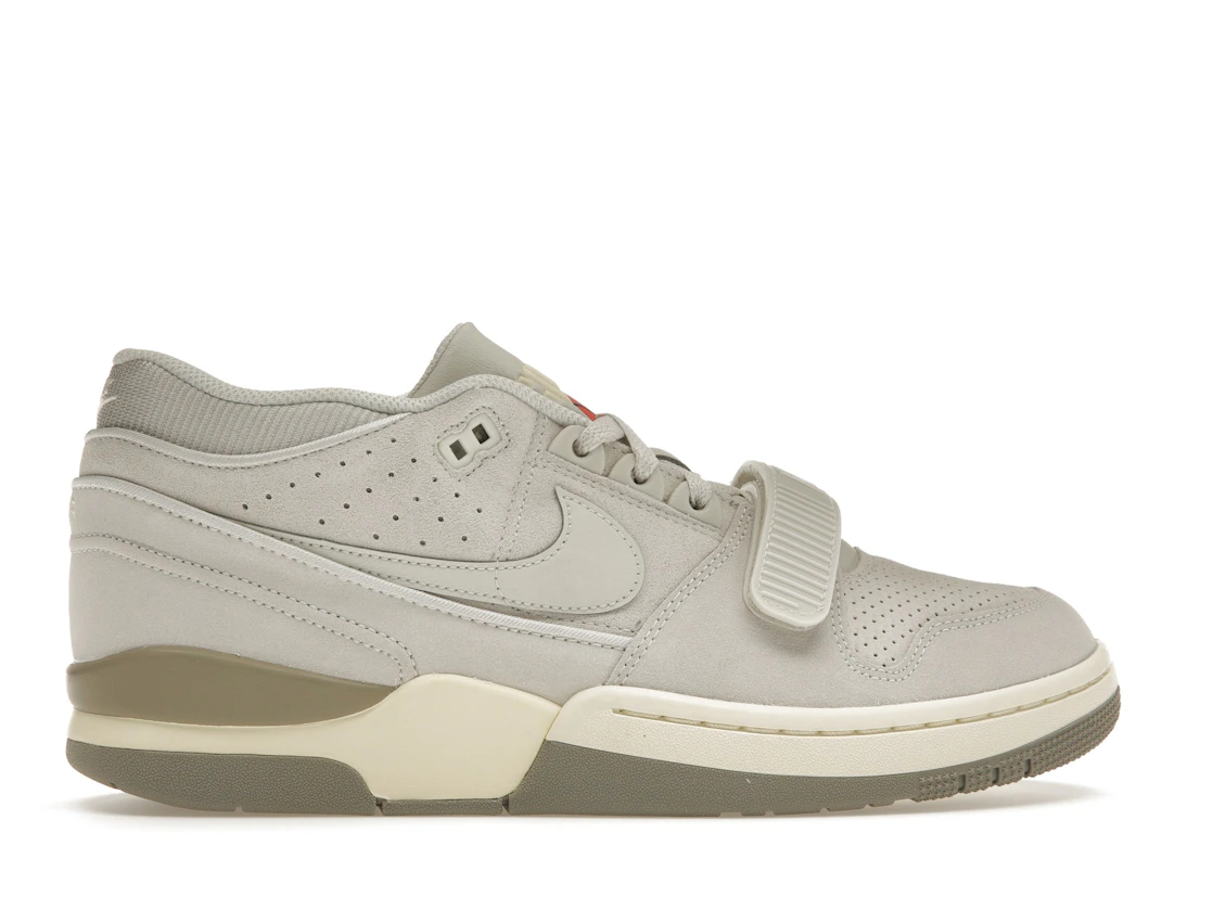 Vue 36 de Nike Air Alpha Force 88 Light Bone Coconut Milk