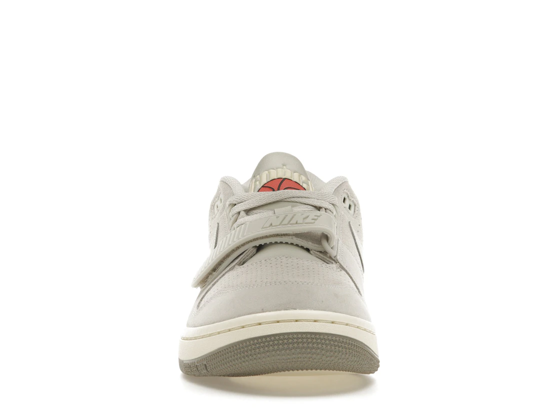 Vue 10 de Nike Air Alpha Force 88 Light Bone Coconut Milk