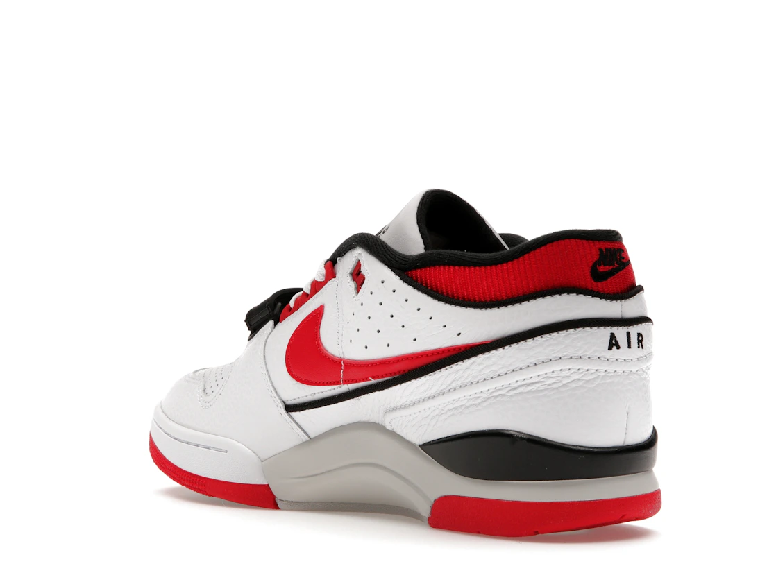 Vue 24 de Nike Air Alpha Force 88 University Red White