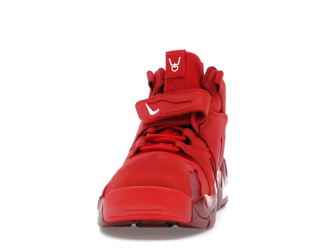 Vue 11 de Nike Air DT Max '96 Love Letter to Connie