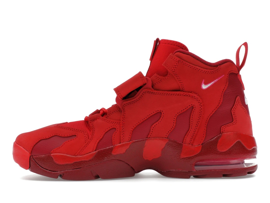 Vue 19 de Nike Air DT Max '96 Love Letter to Connie