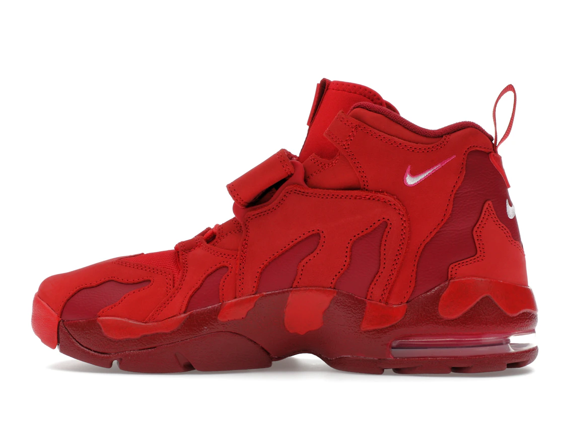 Vue 20 de Nike Air DT Max '96 Love Letter to Connie