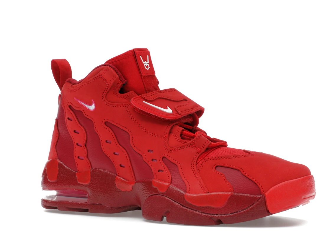 Vue 4 de Nike Air DT Max '96 Love Letter to Connie
