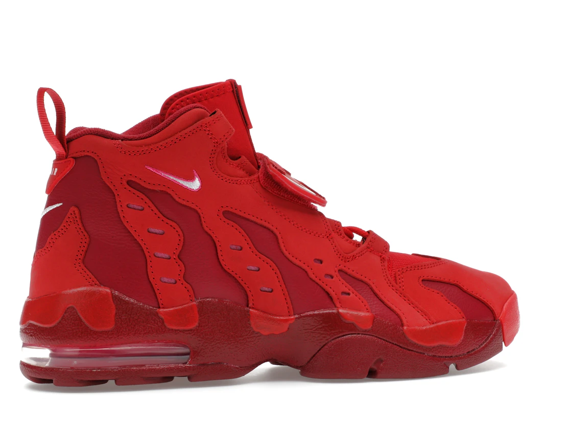 Vue 35 de Nike Air DT Max '96 Love Letter to Connie