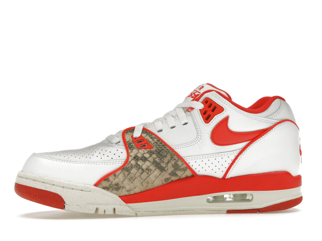 Vue 18 de Nike Air Flight '89 Low SP Stussy Habanero Red