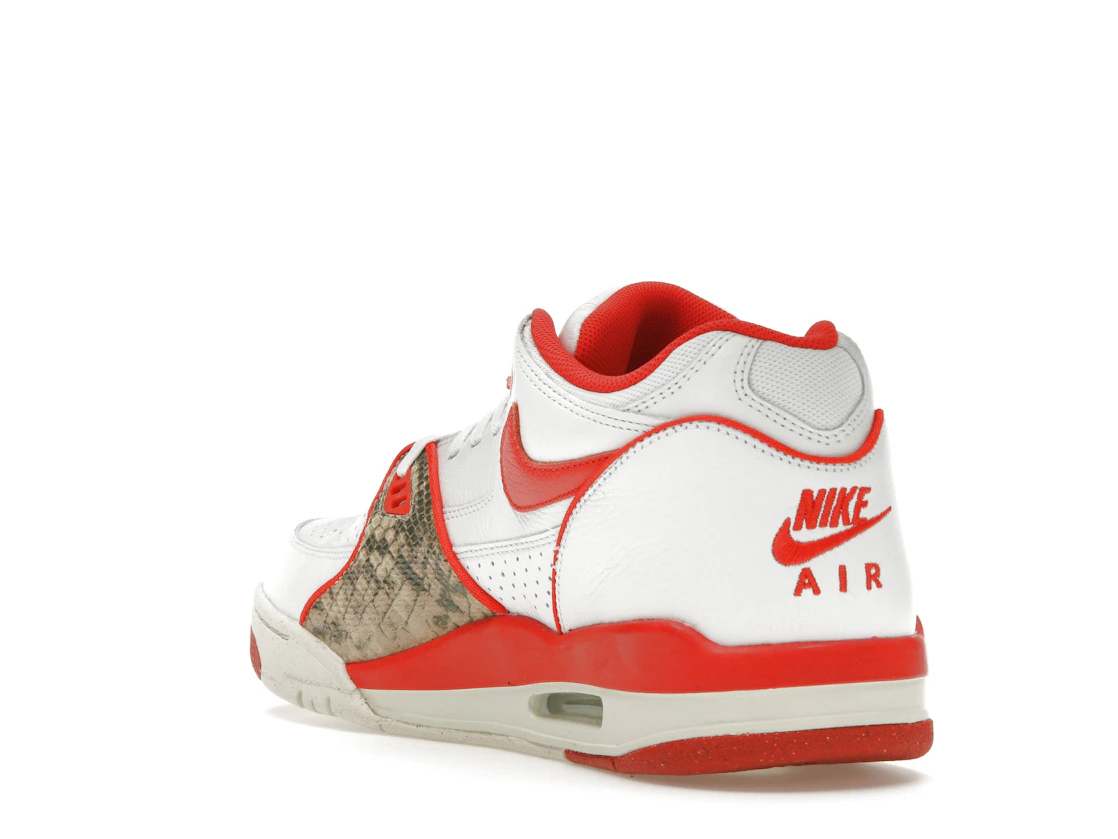 Vue 25 de Nike Air Flight '89 Low SP Stussy Habanero Red
