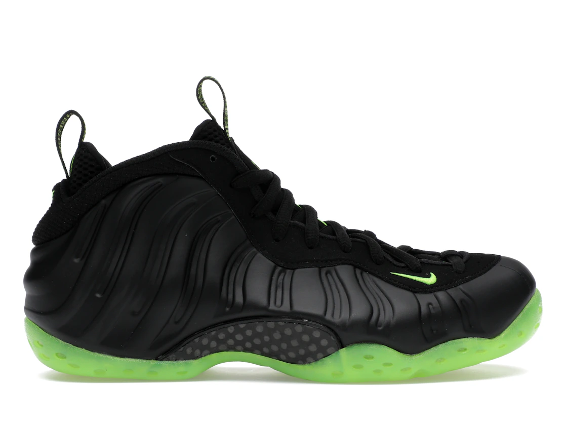 Vue 1 de Nike Air Foamposite One Black Volt