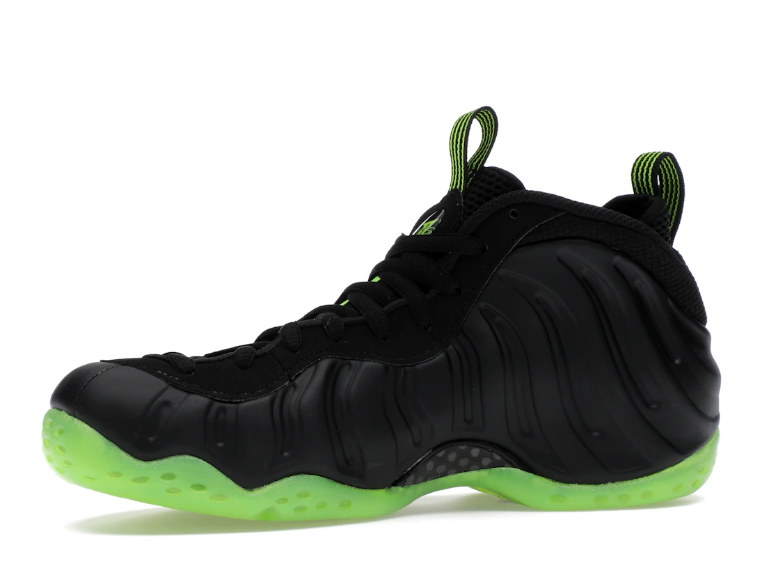 Vue 17 de Nike Air Foamposite One Black Volt