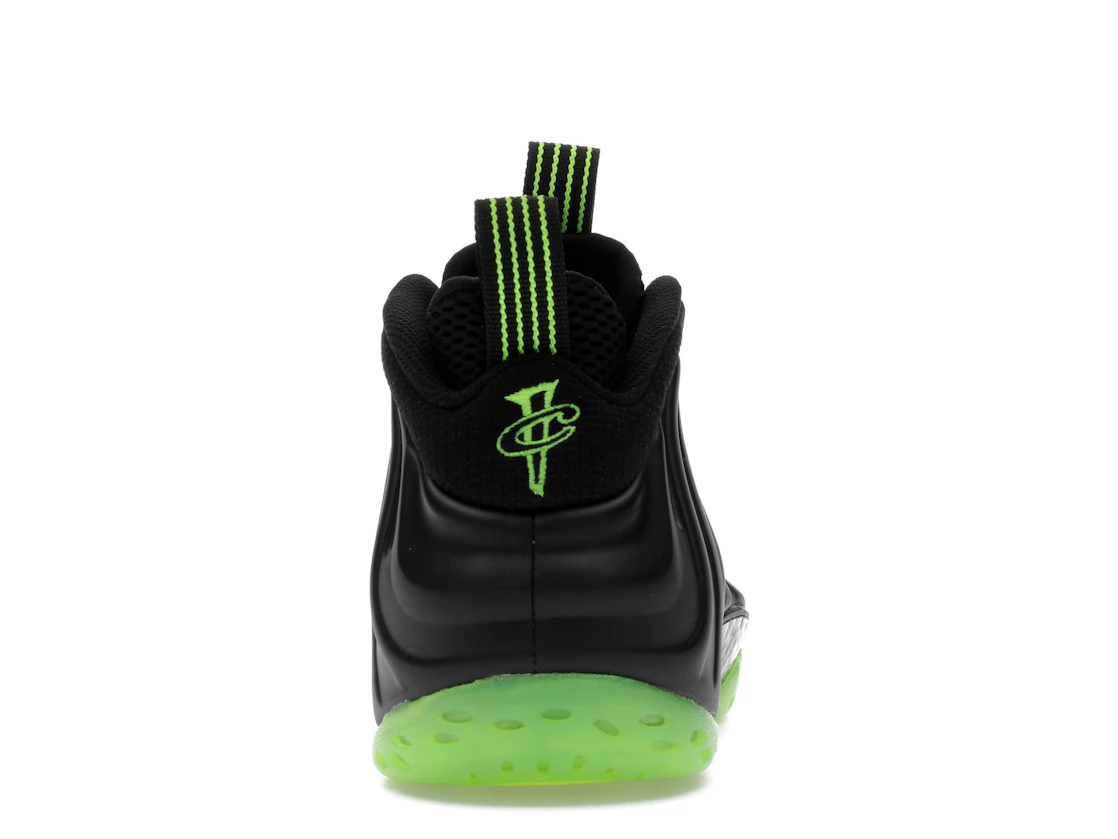 Vue 28 de Nike Air Foamposite One Black Volt