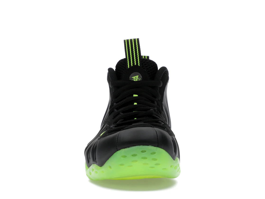 Vue 10 de Nike Air Foamposite One Black Volt