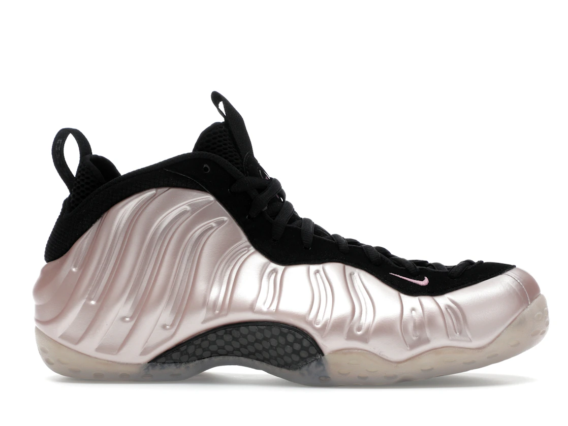 Vue 2 de Nike Air Foamposite One DMV Cherry Blossom