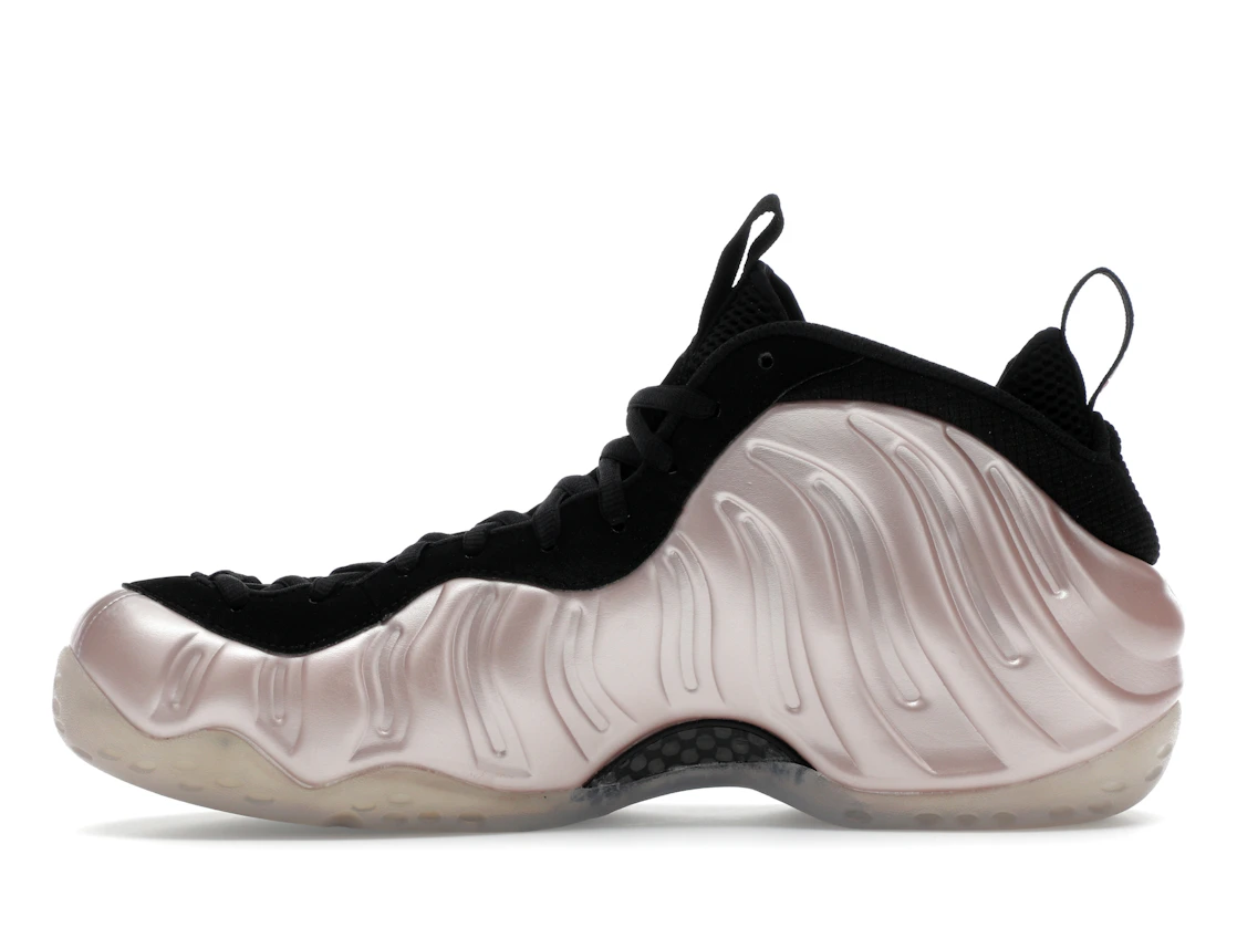 Vue 19 de Nike Air Foamposite One DMV Cherry Blossom
