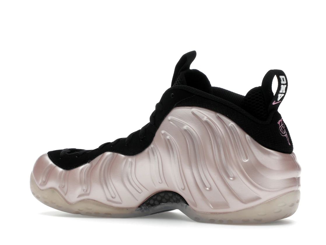 Vue 22 de Nike Air Foamposite One DMV Cherry Blossom