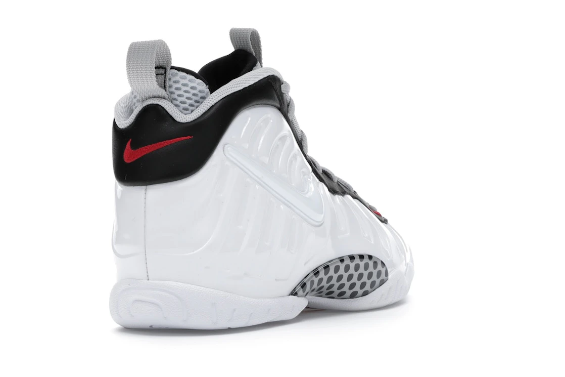 Vue 31 de Nike Air Foamposite Pro White Black University Red (GS)