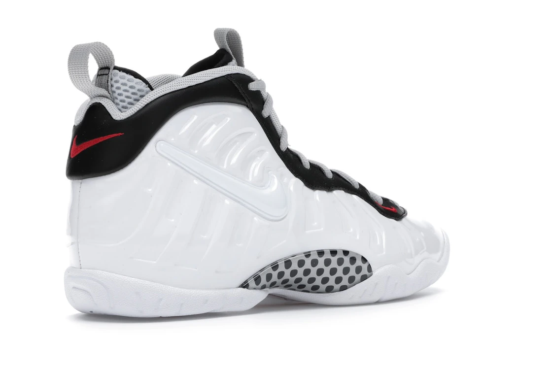 Vue 33 de Nike Air Foamposite Pro White Black University Red (GS)