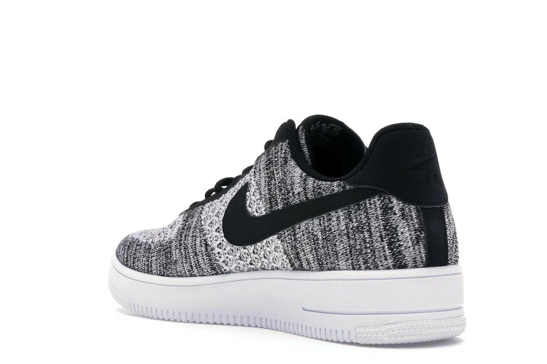 Vue 24 de Nike Air Force 1 Flyknit 2 Black Pure Platinum