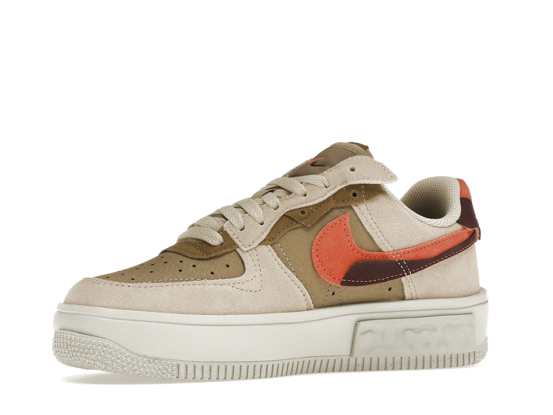 Vue 16 de Nike Air Force 1 Fontanka Rattan 