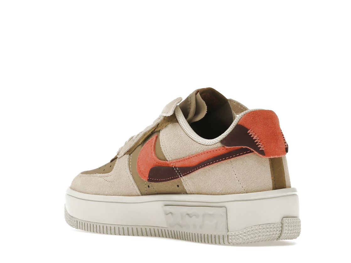 Vue 24 de Nike Air Force 1 Fontanka Rattan 