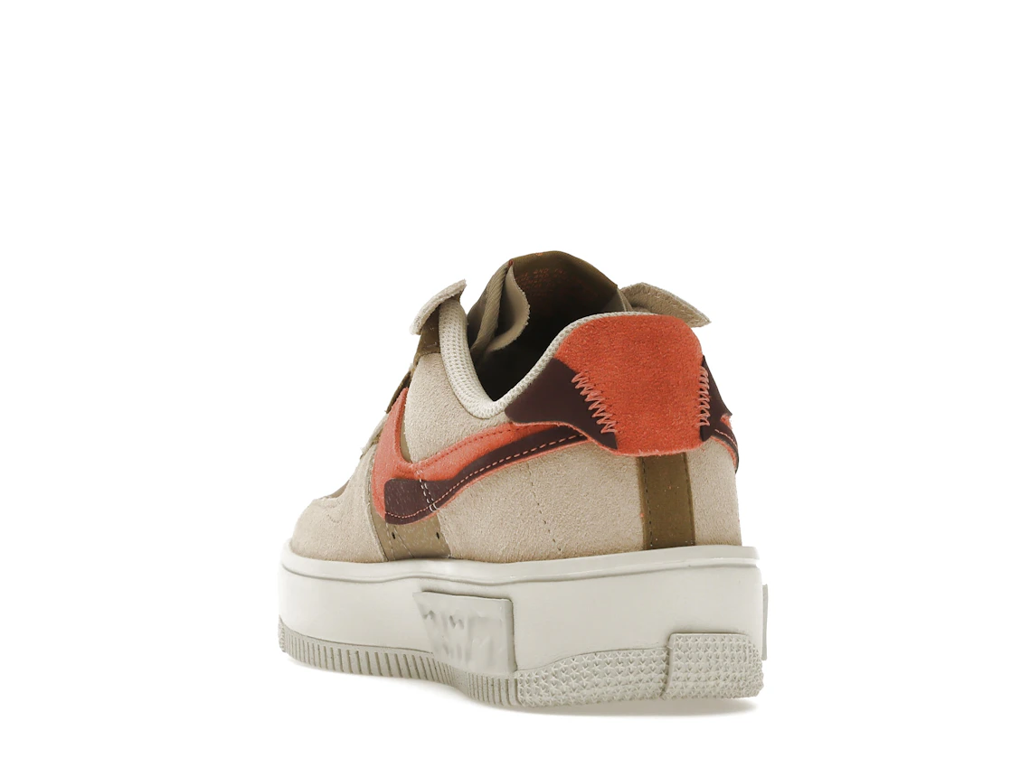 Vue 26 de Nike Air Force 1 Fontanka Rattan 