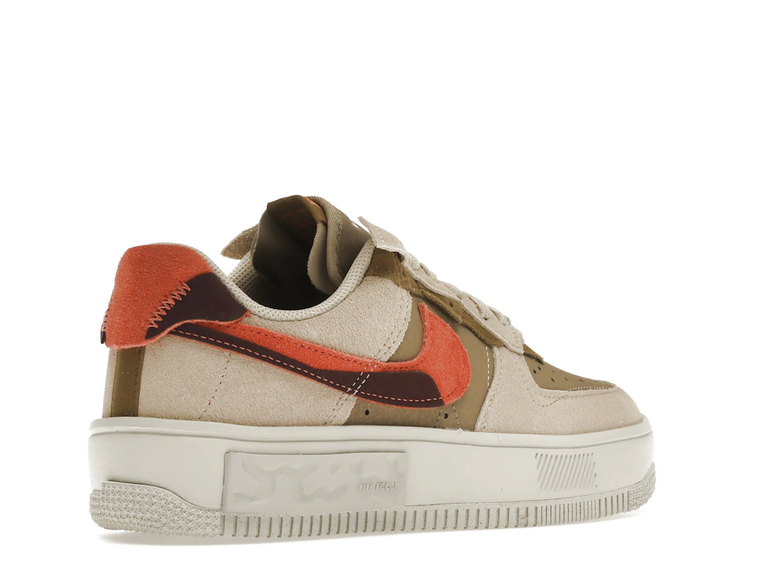 Vue 33 de Nike Air Force 1 Fontanka Rattan 