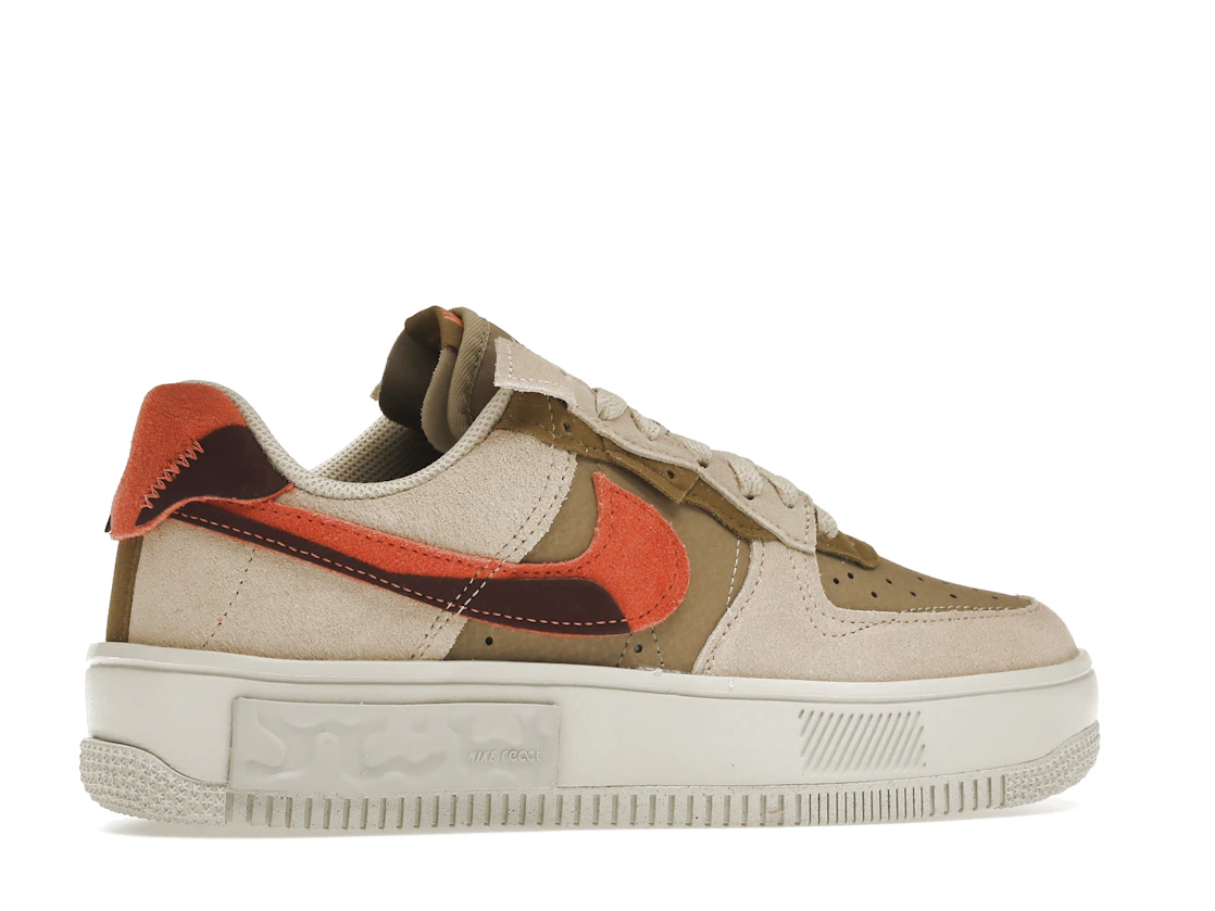 Vue 35 de Nike Air Force 1 Fontanka Rattan 