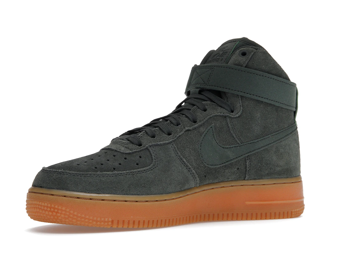 Vue 16 de Nike Air Force 1 High '07 LV8 Suede Vintage Green