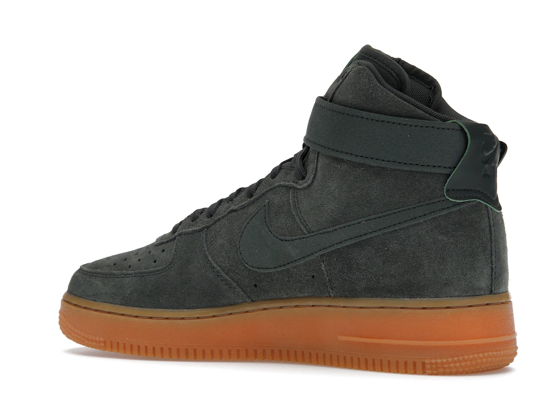 Vue 22 de Nike Air Force 1 High '07 LV8 Suede Vintage Green