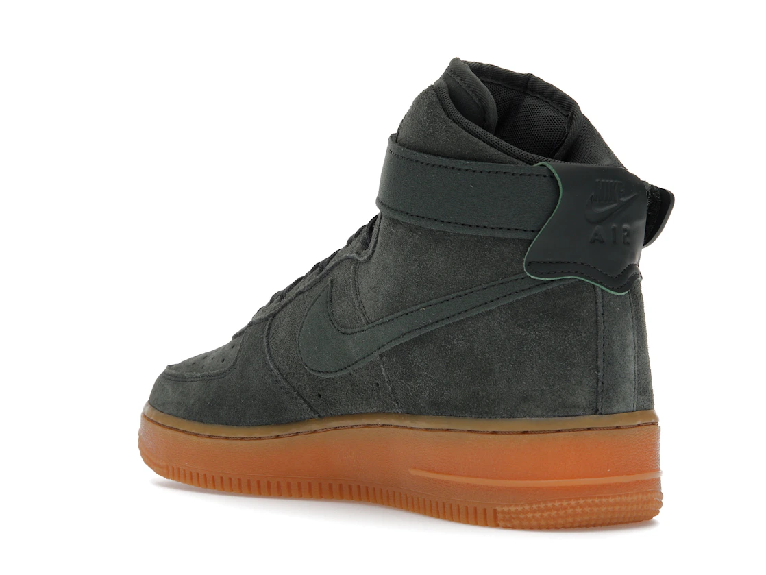 Vue 24 de Nike Air Force 1 High '07 LV8 Suede Vintage Green