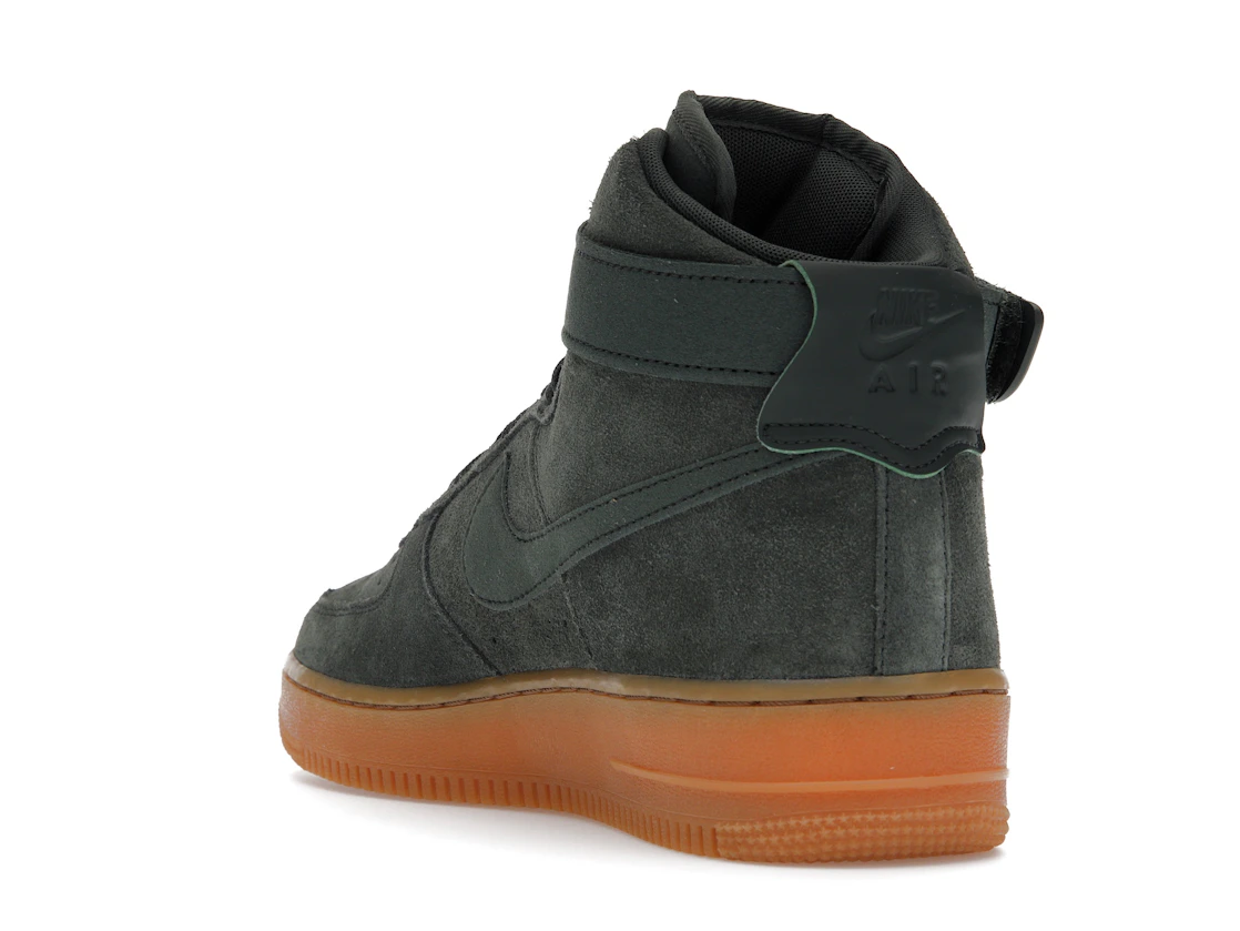 Vue 25 de Nike Air Force 1 High '07 LV8 Suede Vintage Green