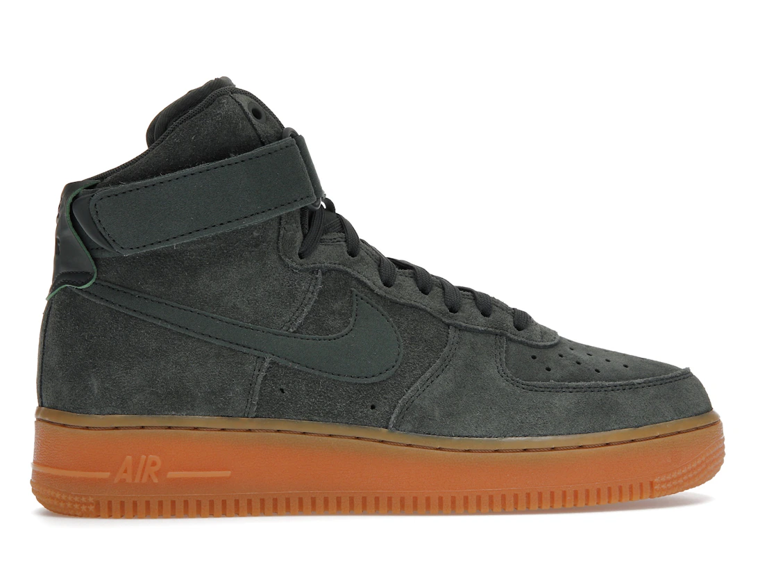 Vue 36 de Nike Air Force 1 High '07 LV8 Suede Vintage Green
