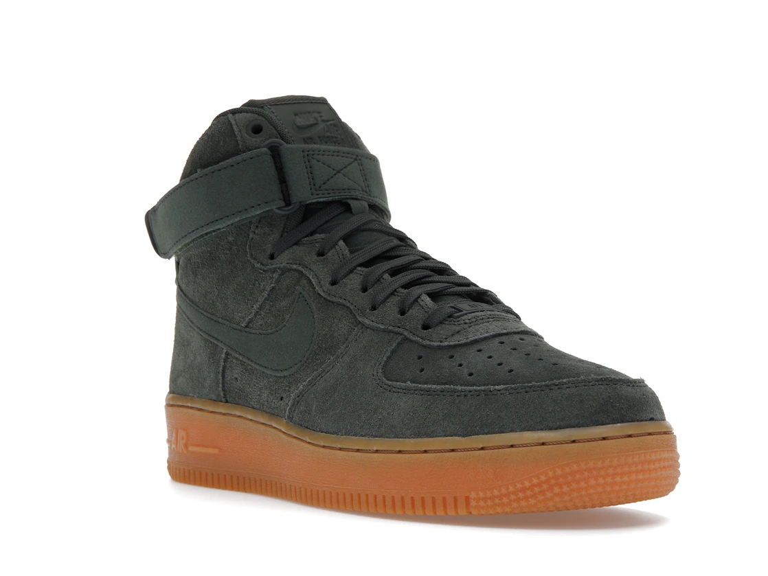 Vue 6 de Nike Air Force 1 High '07 LV8 Suede Vintage Green
