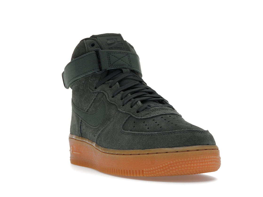 Vue 7 de Nike Air Force 1 High '07 LV8 Suede Vintage Green