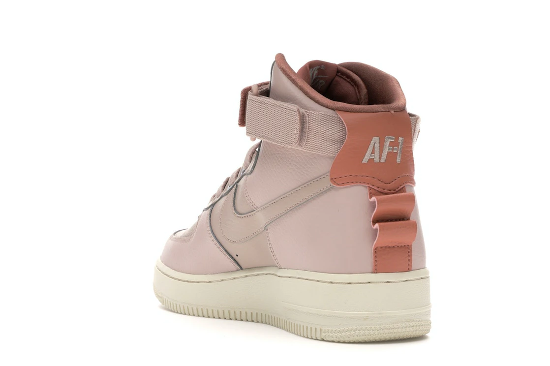 Vue 25 de Nike Air Force 1 High Utility Particle Beige 