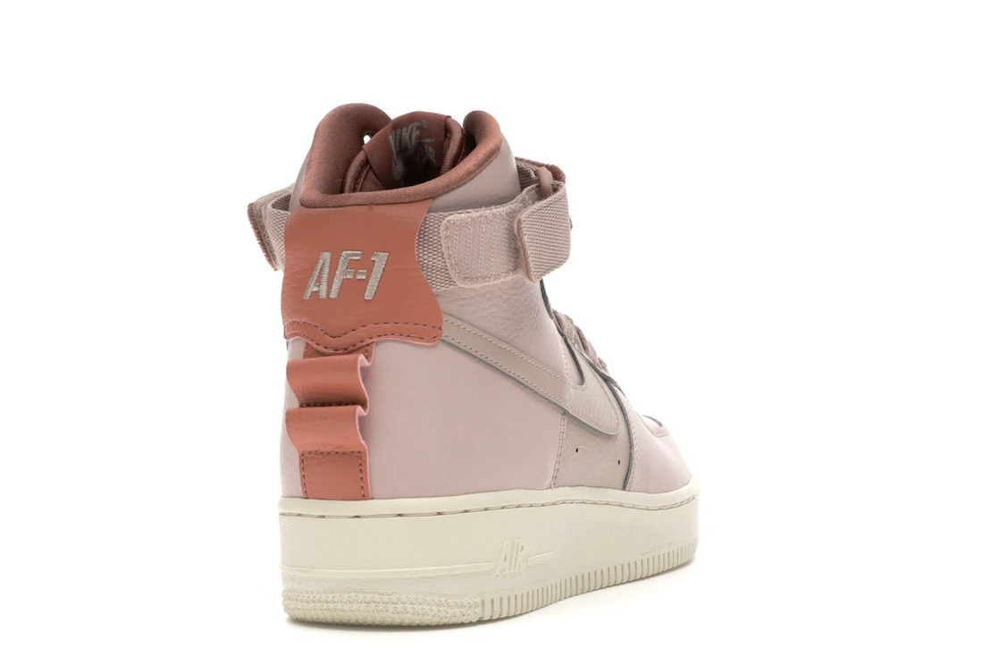 Vue 30 de Nike Air Force 1 High Utility Particle Beige 