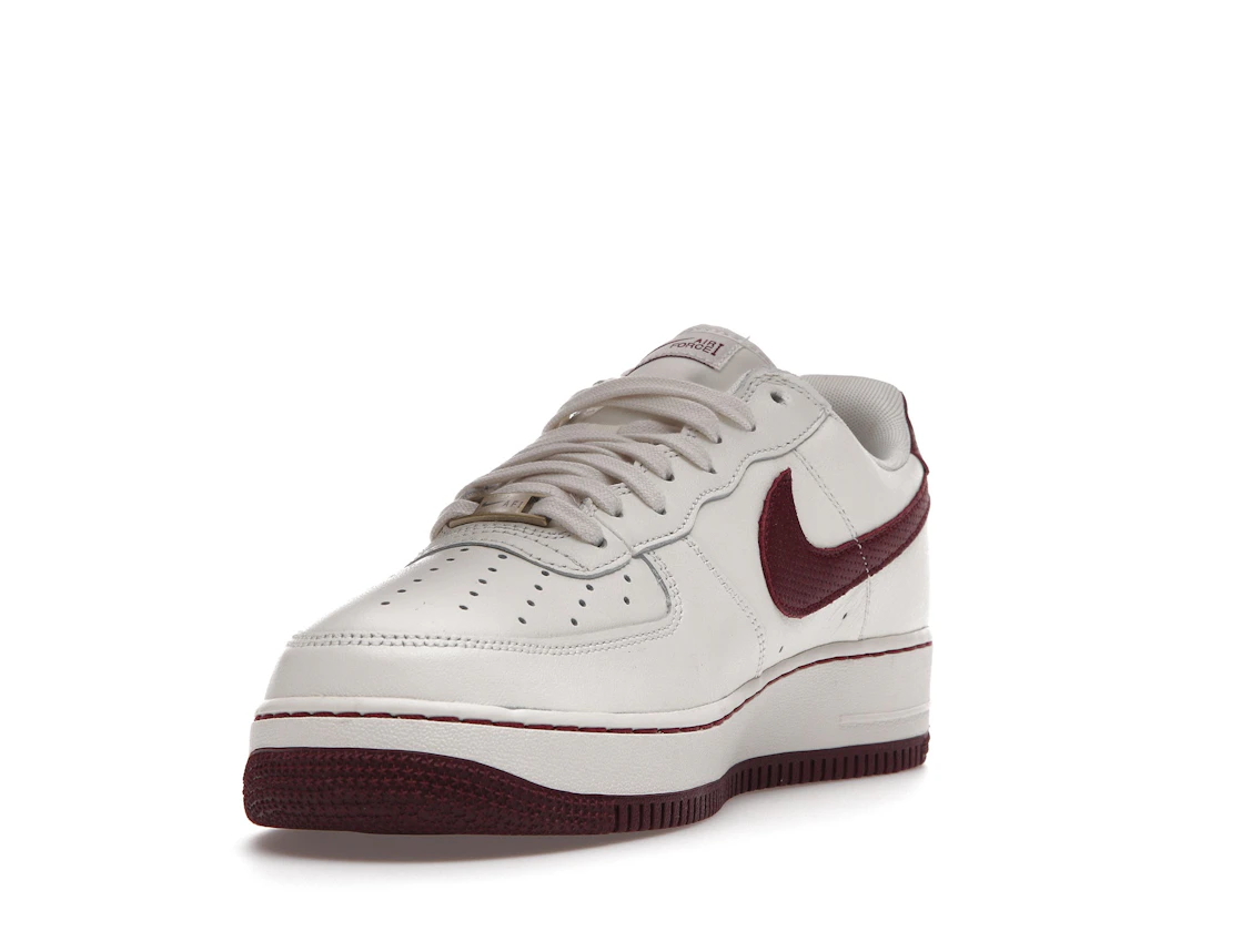 Vue 13 de Nike Air Force 1 Low '07 Craft Dark Beetroot