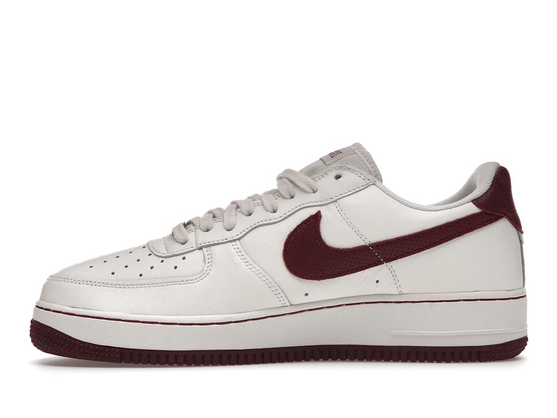 Vue 19 de Nike Air Force 1 Low '07 Craft Dark Beetroot