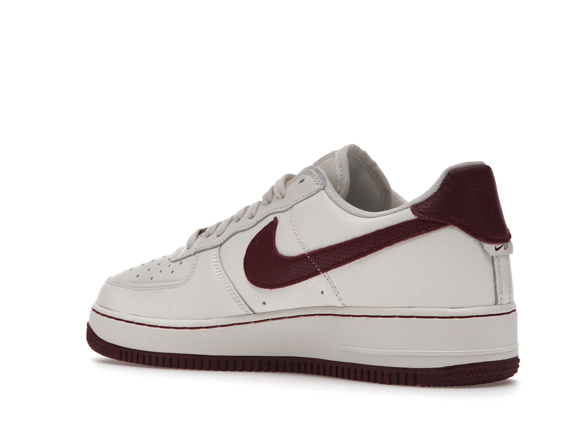 Vue 23 de Nike Air Force 1 Low '07 Craft Dark Beetroot