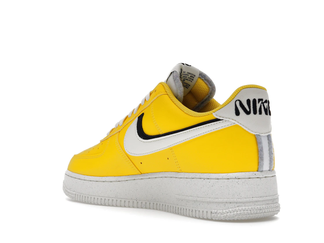 Vue 24 de Nike Air Force 1 Low '07 LV8 Tour Yellow Sail Black