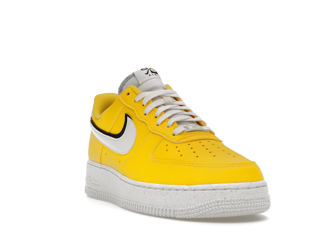 Vue 7 de Nike Air Force 1 Low '07 LV8 Tour Yellow Sail Black