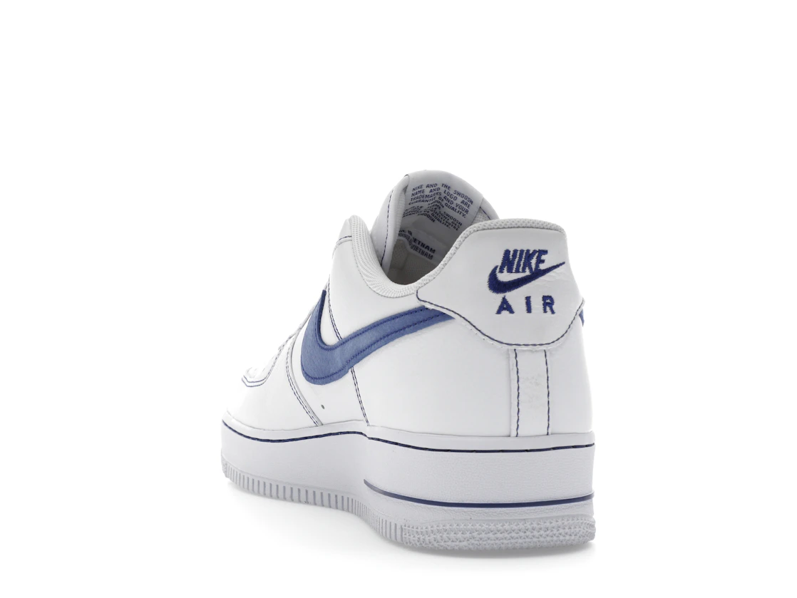 Vue 26 de Nike Air Force 1 Low '07 LV8 White Deep Royal Blue
