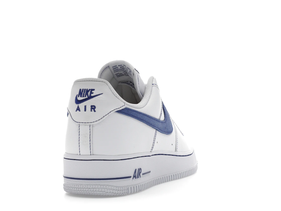 Vue 30 de Nike Air Force 1 Low '07 LV8 White Deep Royal Blue
