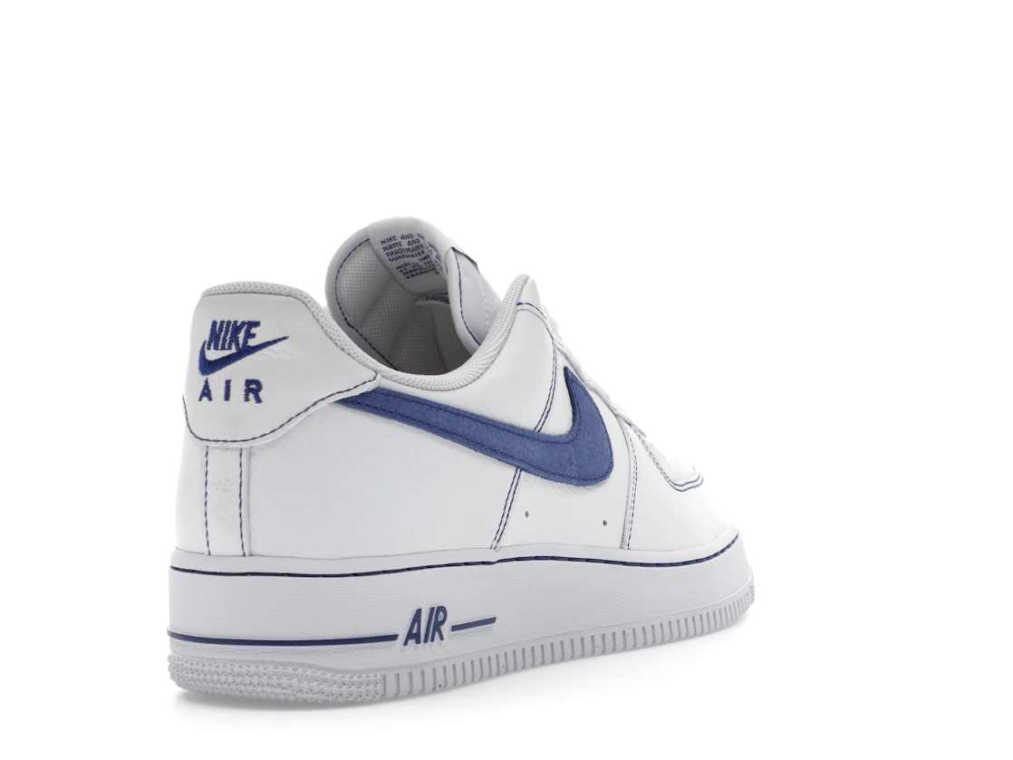 Vue 31 de Nike Air Force 1 Low '07 LV8 White Deep Royal Blue