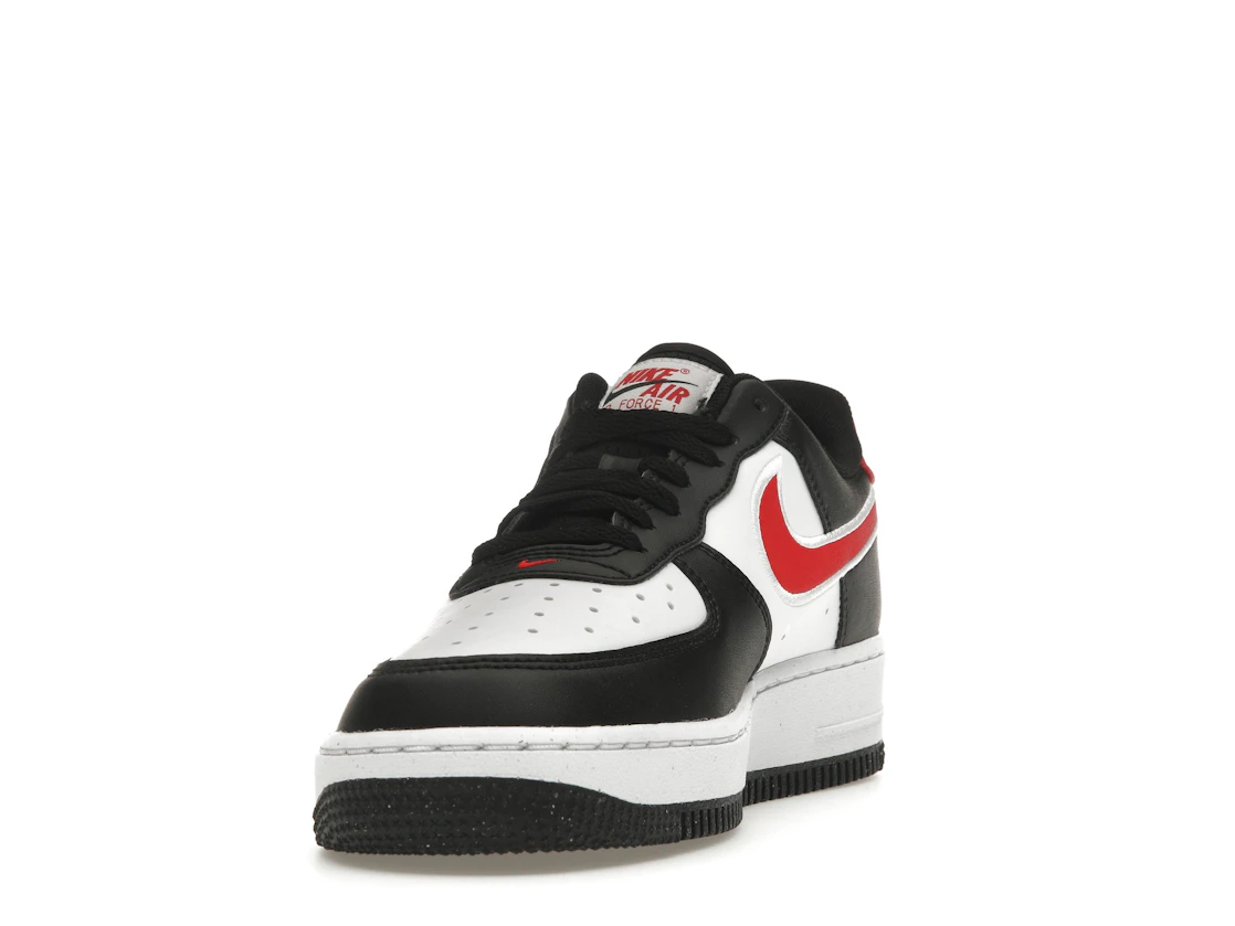 Vue 12 de Nike Air Force 1 Low '07 Next Nature Black White University Red