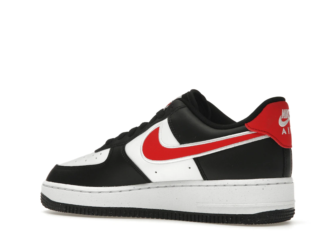 Vue 22 de Nike Air Force 1 Low '07 Next Nature Black White University Red