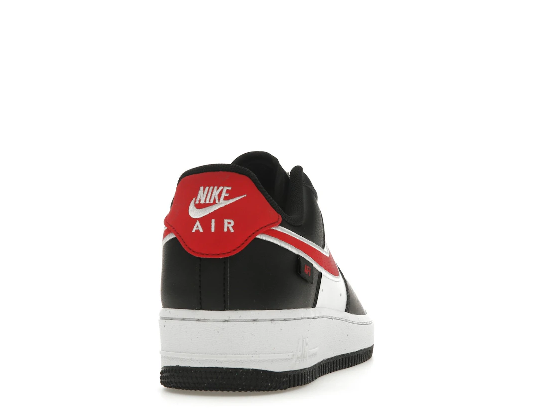 Vue 29 de Nike Air Force 1 Low '07 Next Nature Black White University Red