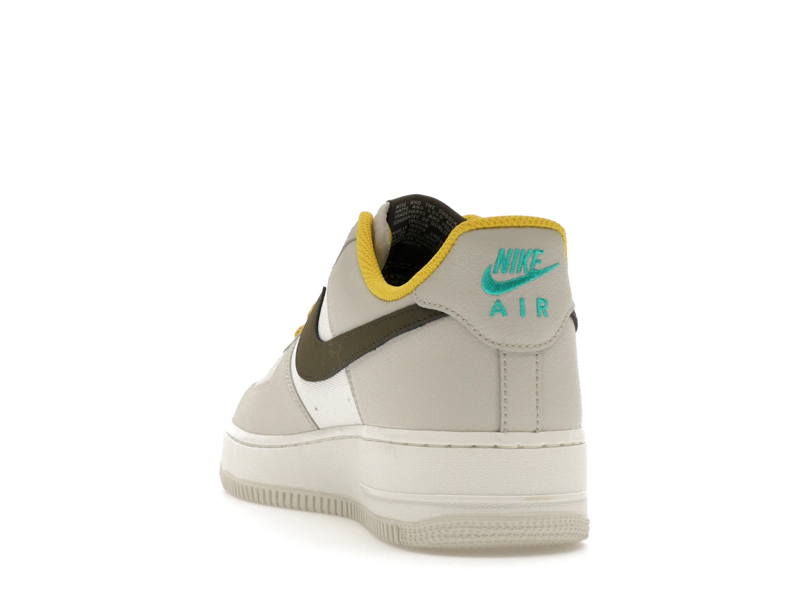 Vue 26 de Nike Air Force 1 Low '07 PRM Light Bone Cargo Khaki Vivid Sulfur