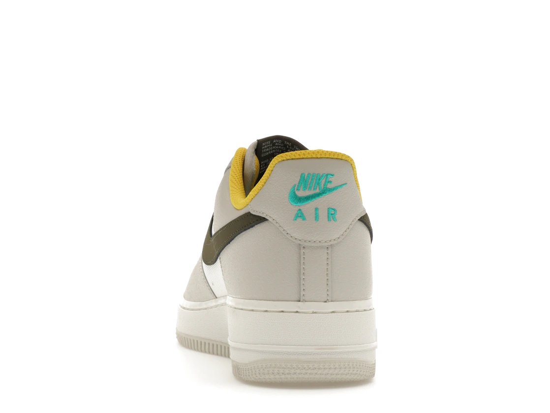 Vue 27 de Nike Air Force 1 Low '07 PRM Light Bone Cargo Khaki Vivid Sulfur
