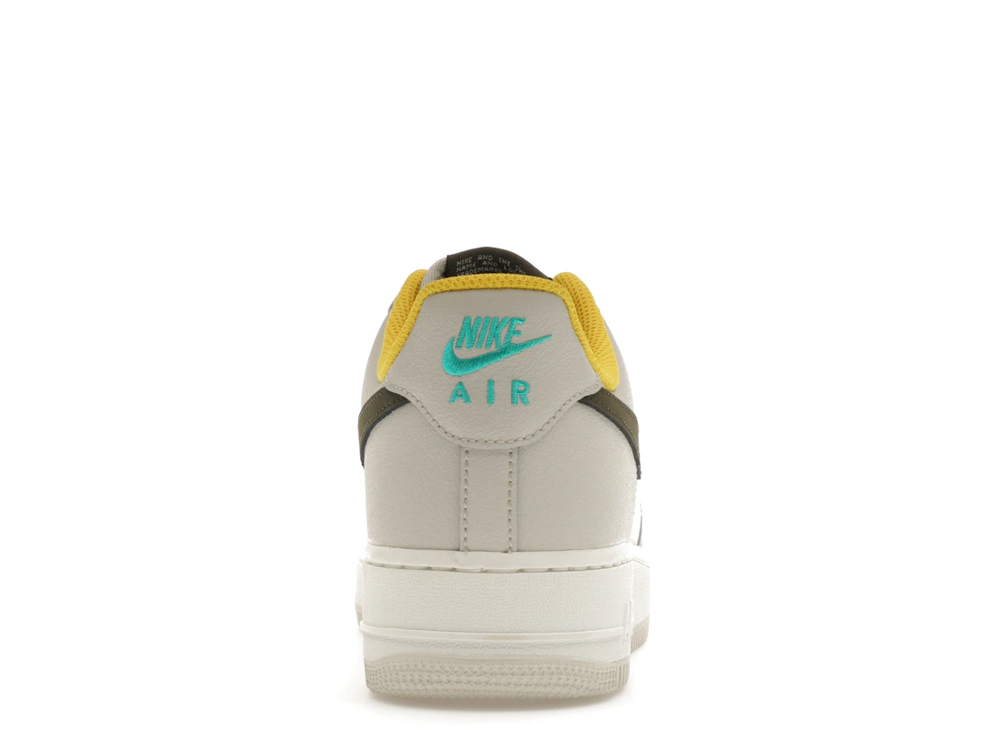 Vue 28 de Nike Air Force 1 Low '07 PRM Light Bone Cargo Khaki Vivid Sulfur