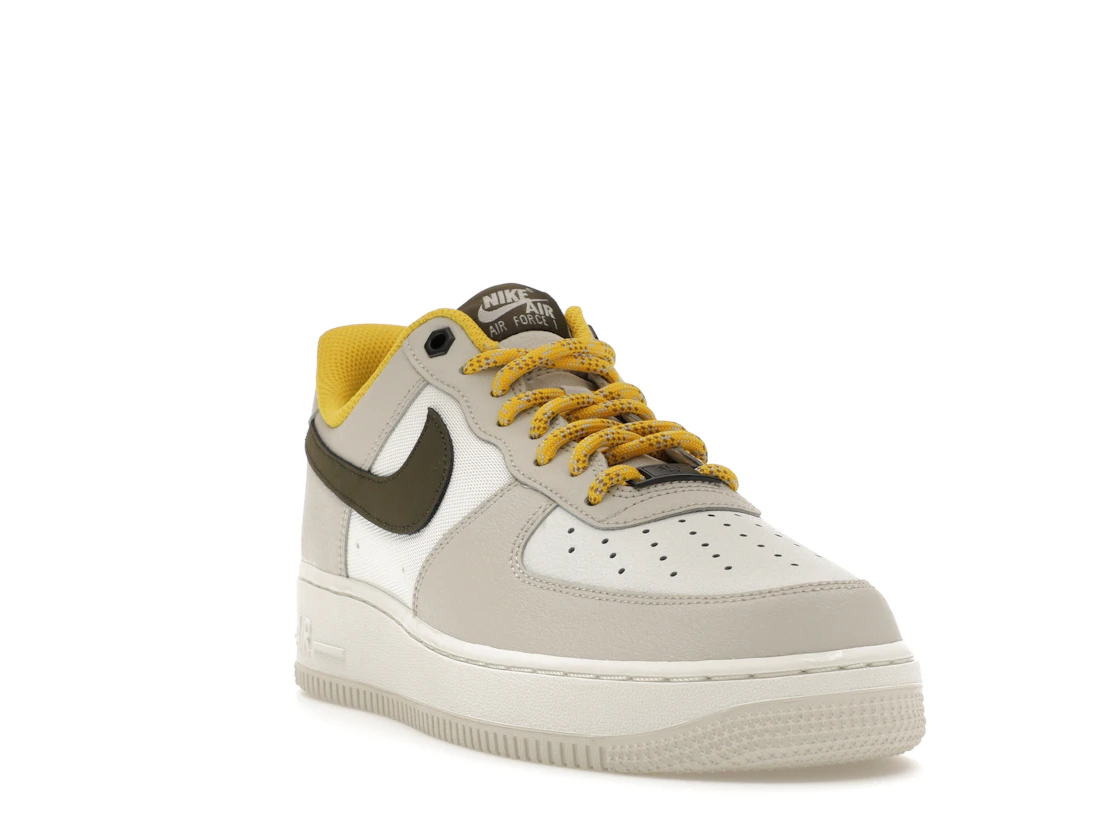 Vue 7 de Nike Air Force 1 Low '07 PRM Light Bone Cargo Khaki Vivid Sulfur