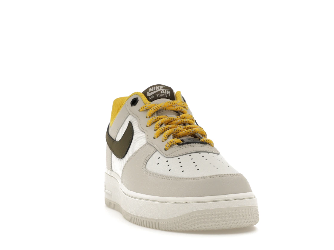 Vue 8 de Nike Air Force 1 Low '07 PRM Light Bone Cargo Khaki Vivid Sulfur